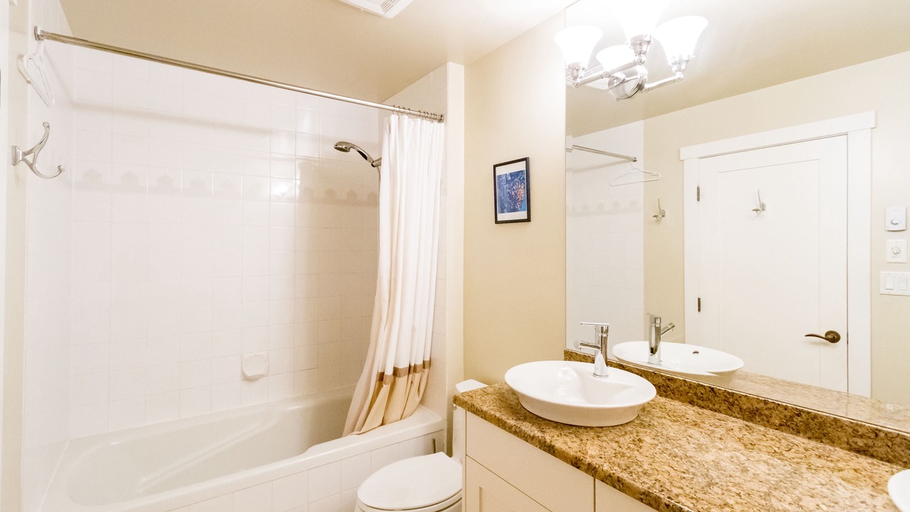 Photo of Bathroom in Upper Village