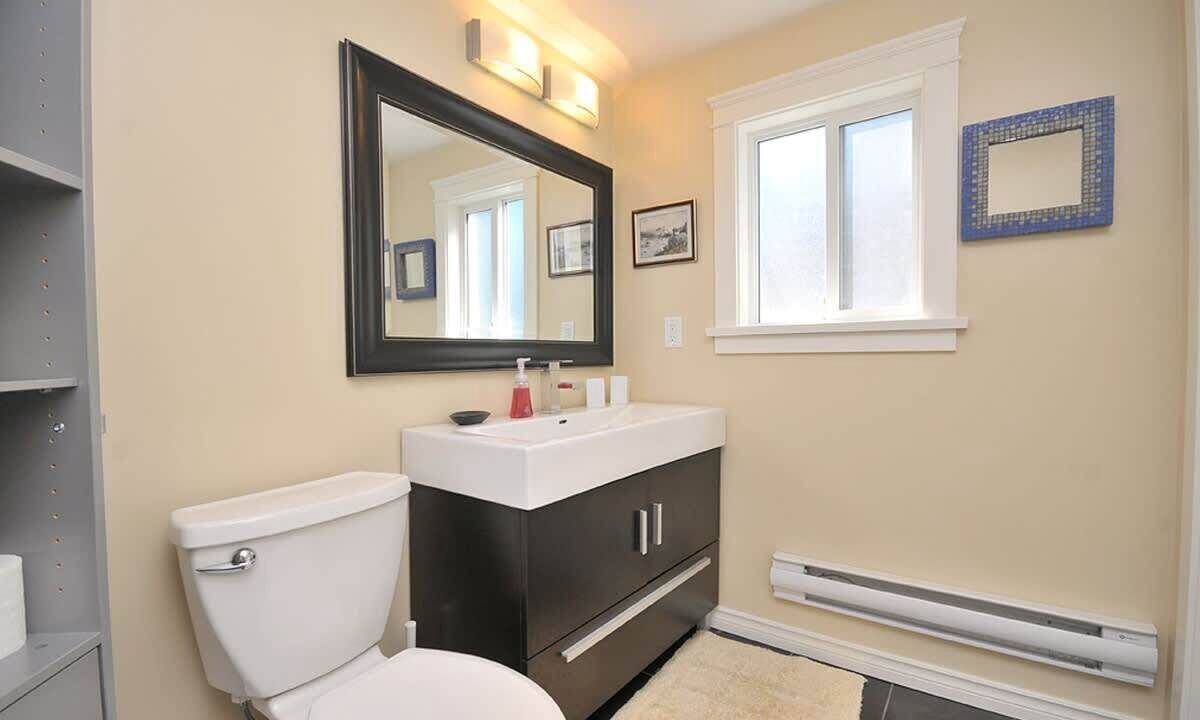 Photo of Bathroom in Sidney