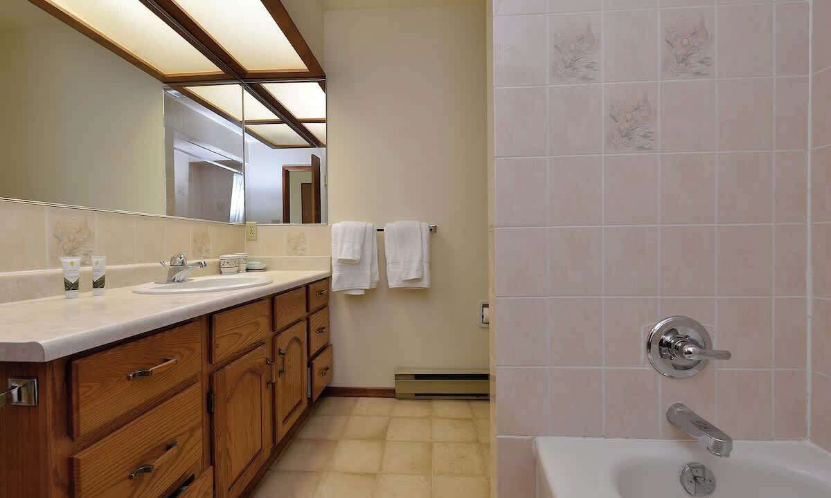 Photo of Bathroom in East Sooke