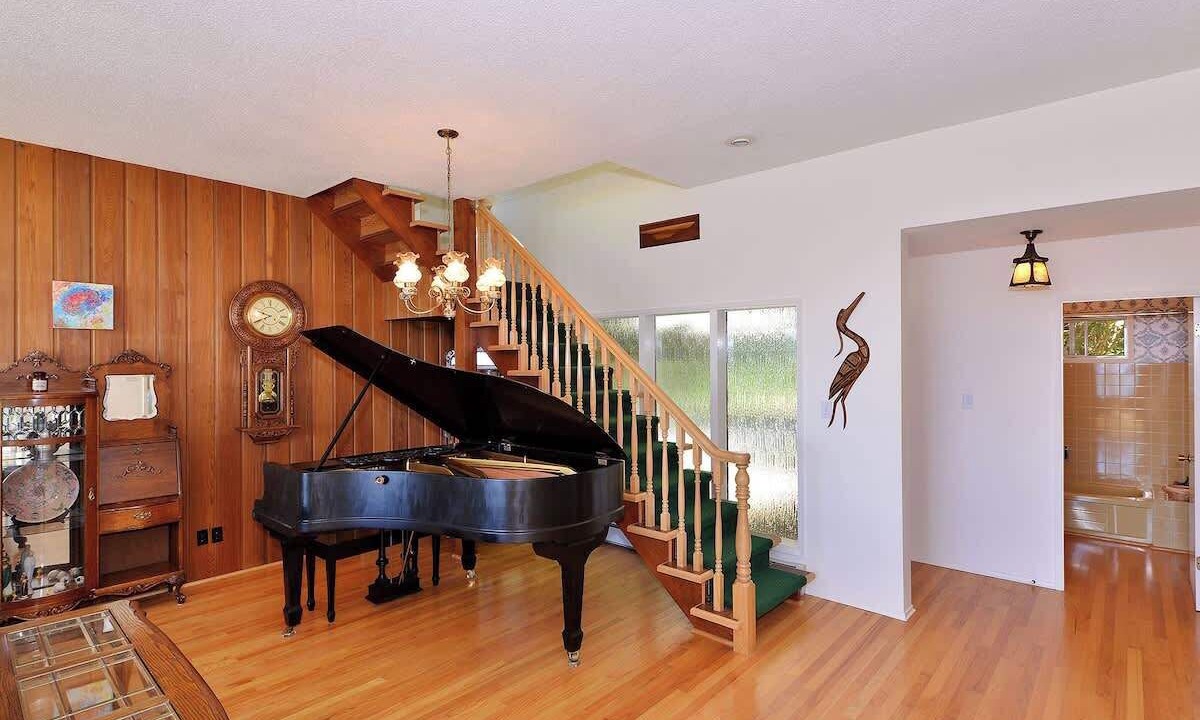 Photo of Bedroom in East Sooke