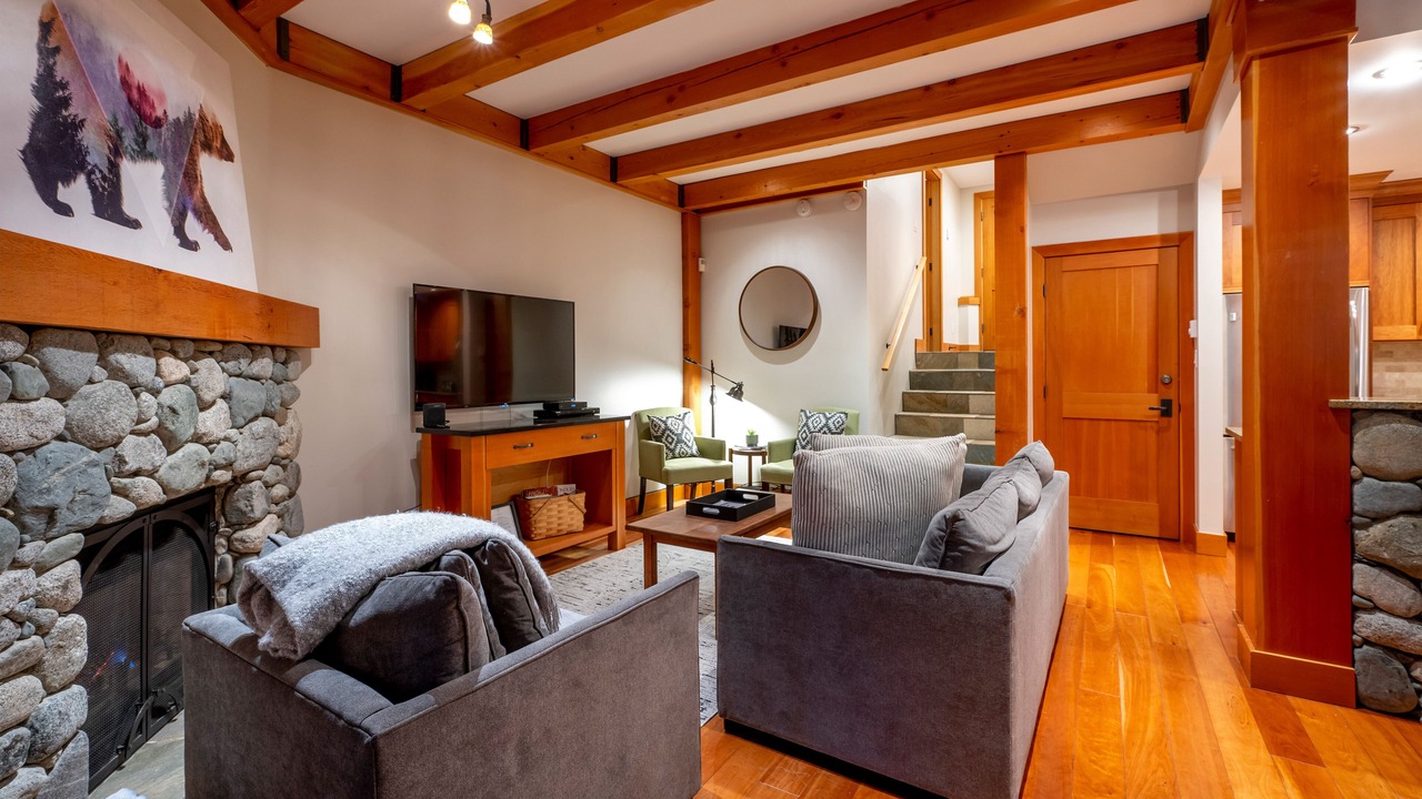 Photo of Livingroom in Upper Village