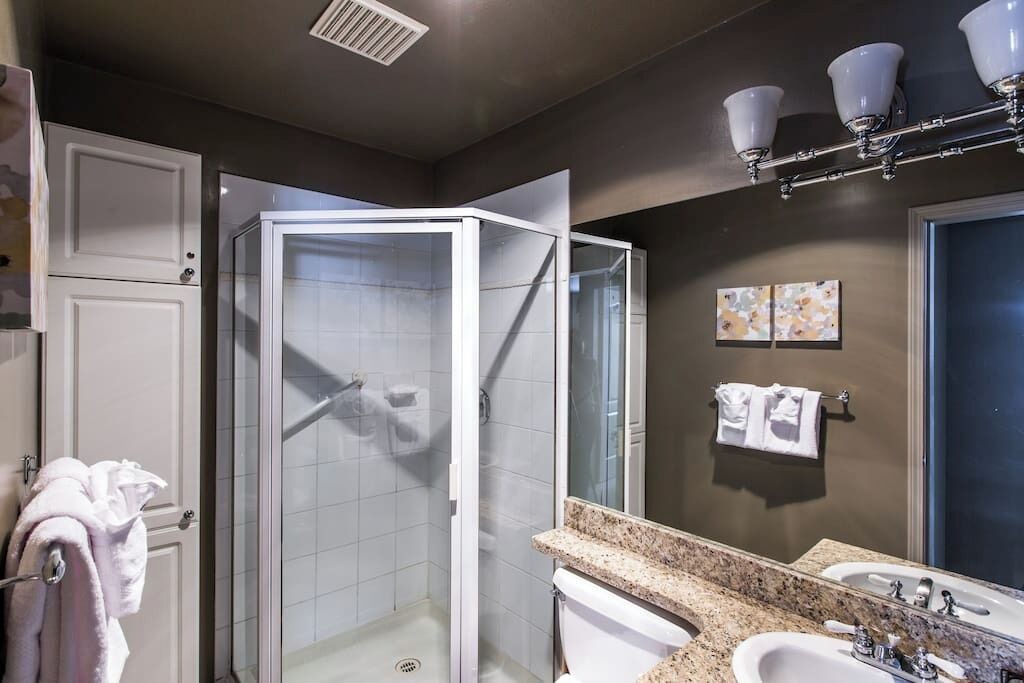 Photo of Bathroom in Village North