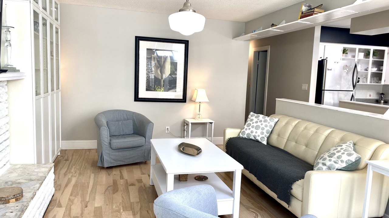 Photo of Livingroom in Upper Lonsdale