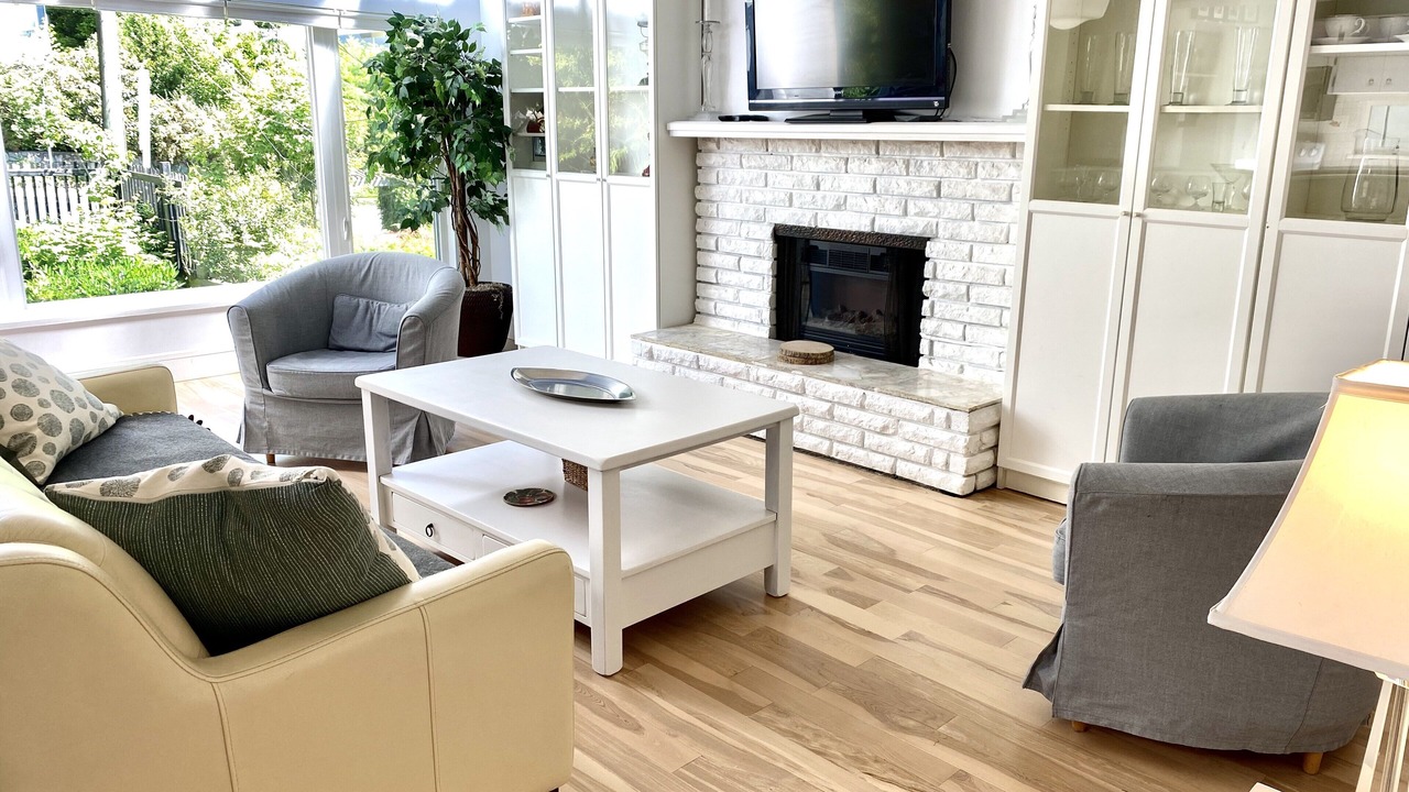 Photo of Livingroom in Upper Lonsdale