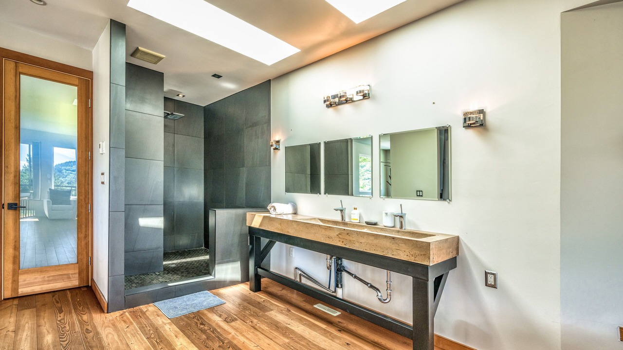 Photo of Bathroom in Britannia Beach