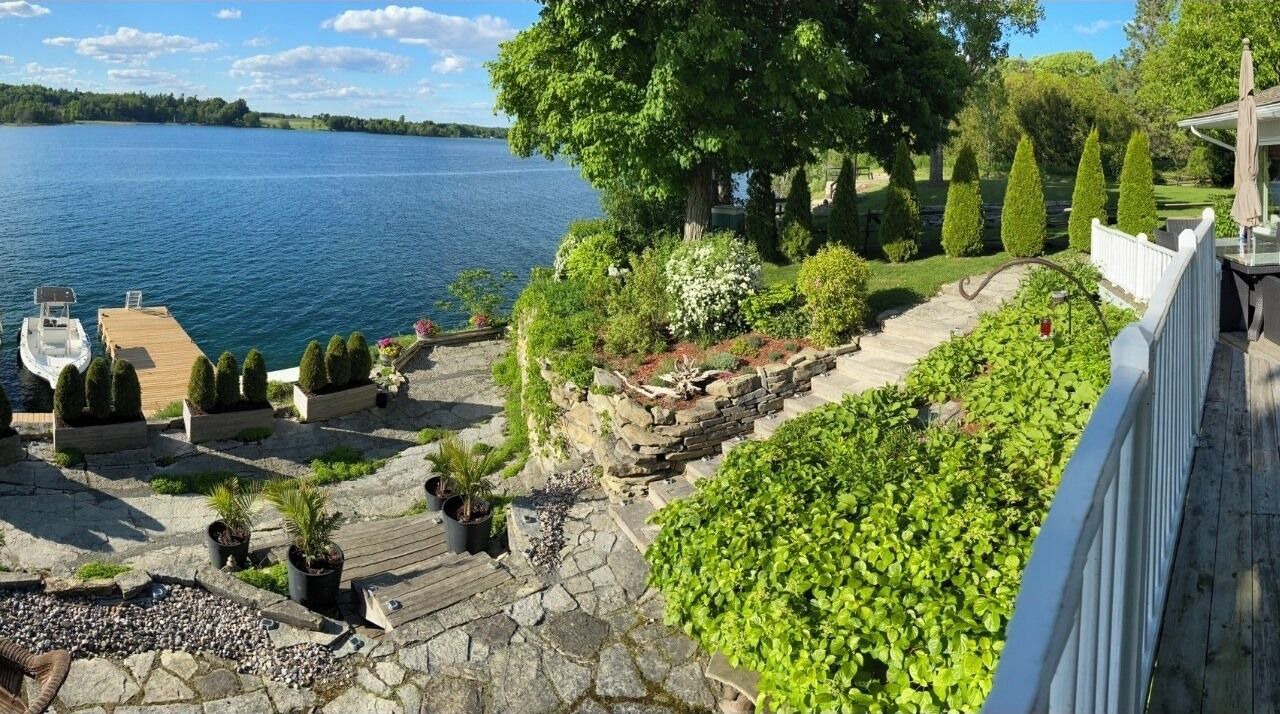 Photo of Patio Balcony in Howe Island