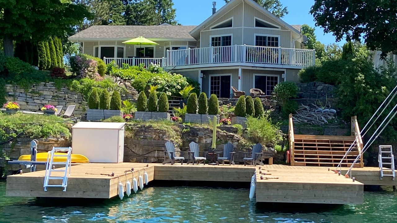 Photo of Outdoor in Howe Island