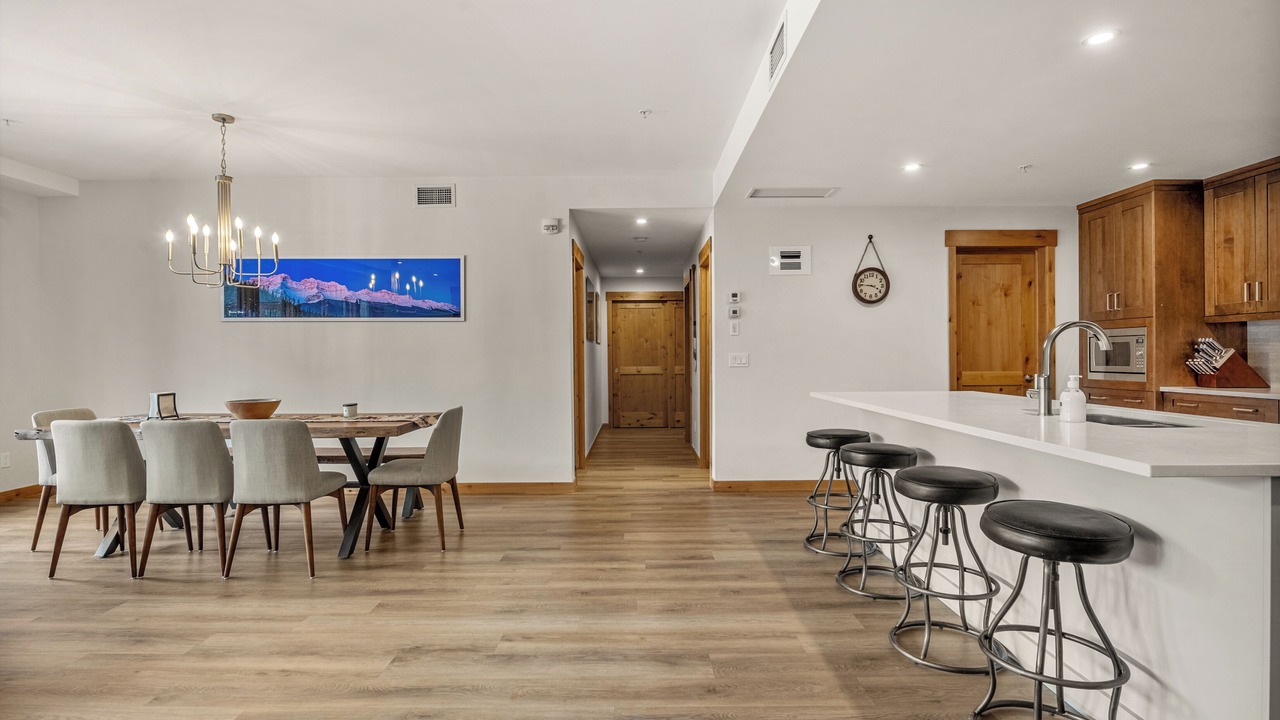 Photo of Bedroom in Cougar Creek