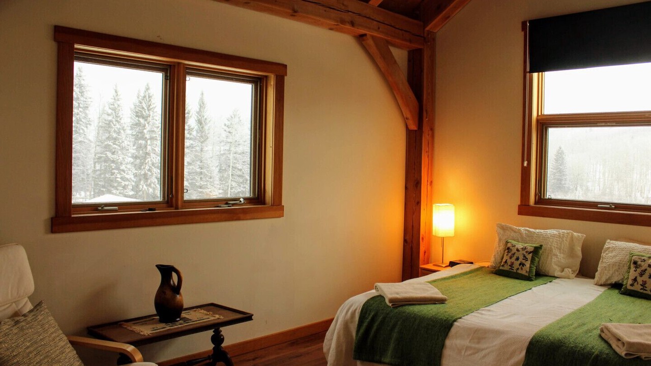 Photo of Bedroom in Bragg Creek