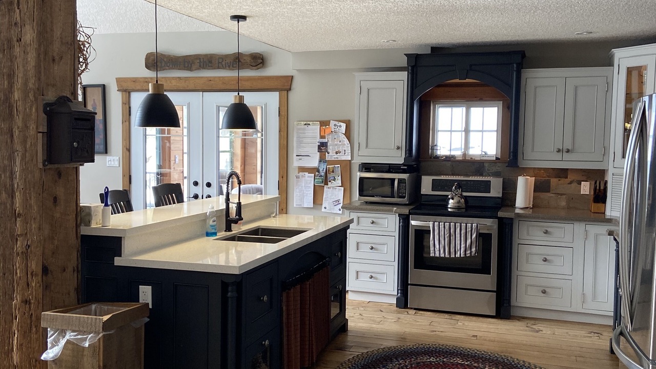 Photo of Kitchen in Algonquin Highlands