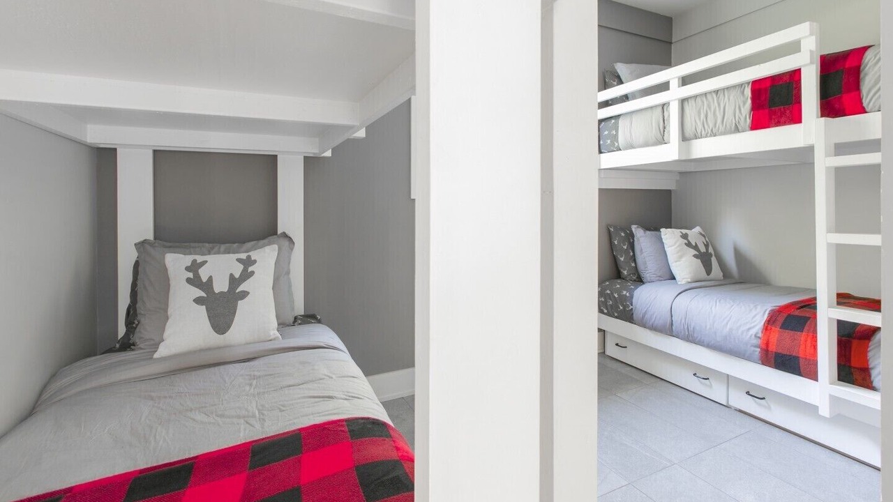 Photo of Bedroom in St-Adolphe-d'Howard