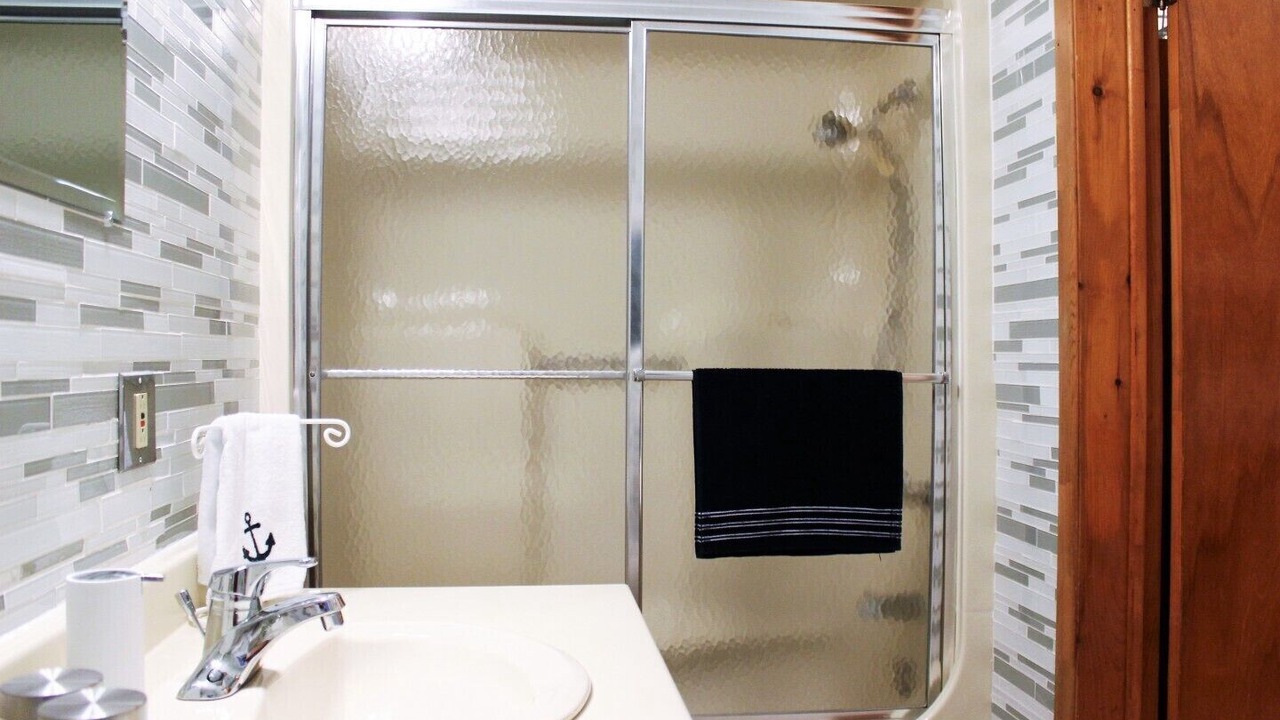 Photo of Bathroom in Lac-Superieur