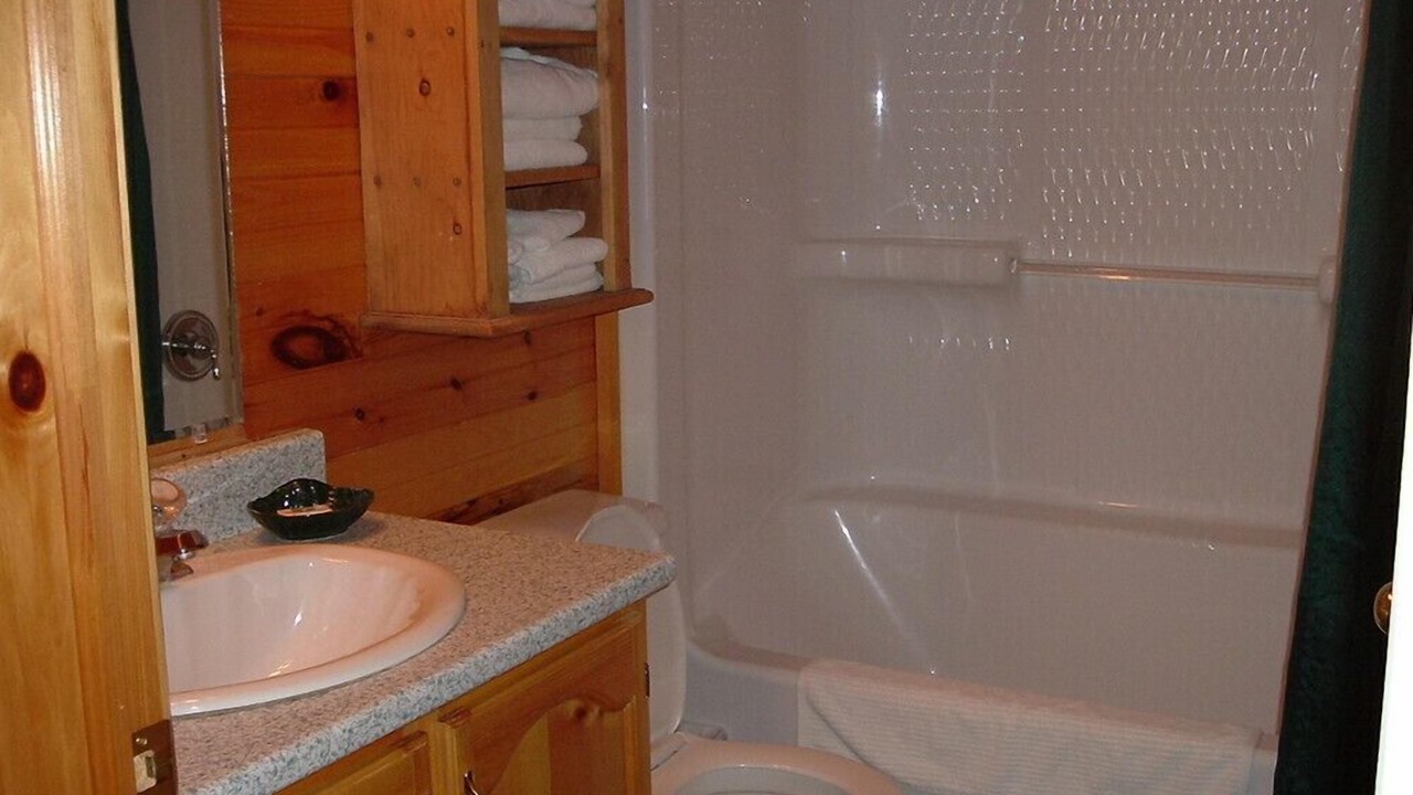 Photo of Bathroom in Summerside