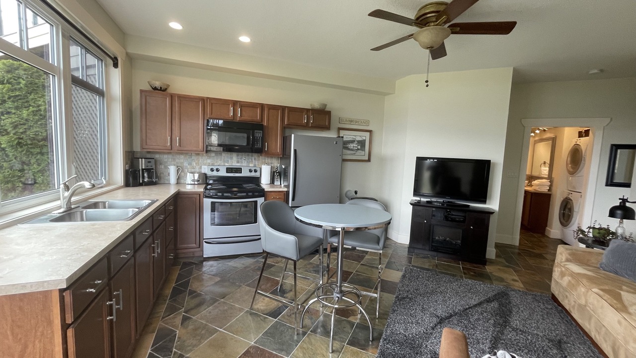 Photo of Kitchen in Okanagan-Similkameen