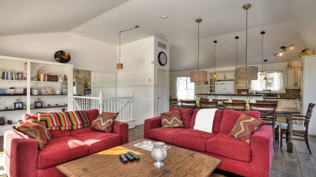 Photo of Livingroom in Saint-Sauveur