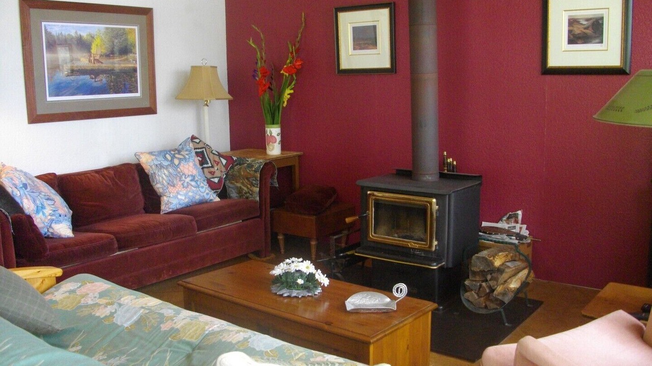 Photo of Livingroom in Hastings Highlands