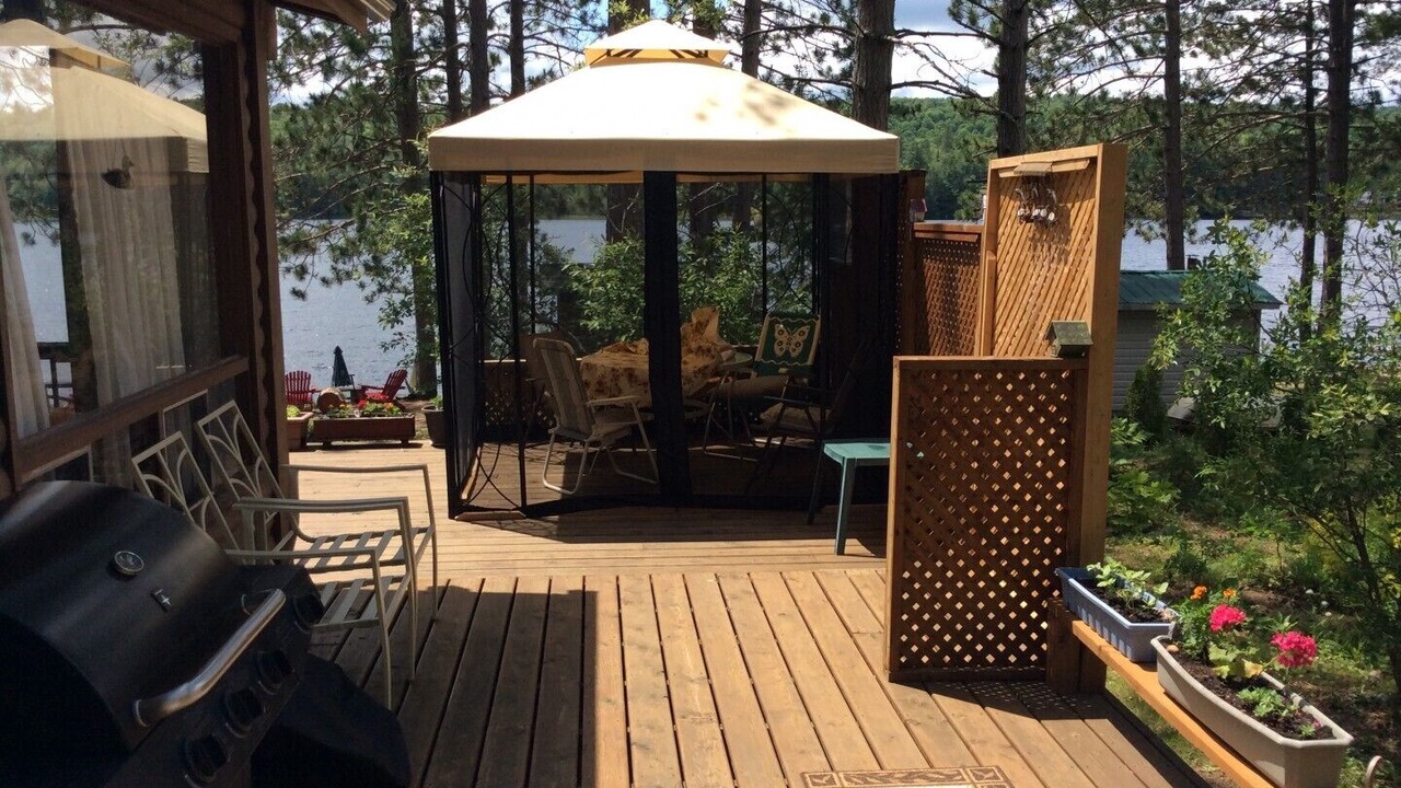 Photo of Patio Balcony in Hastings Highlands
