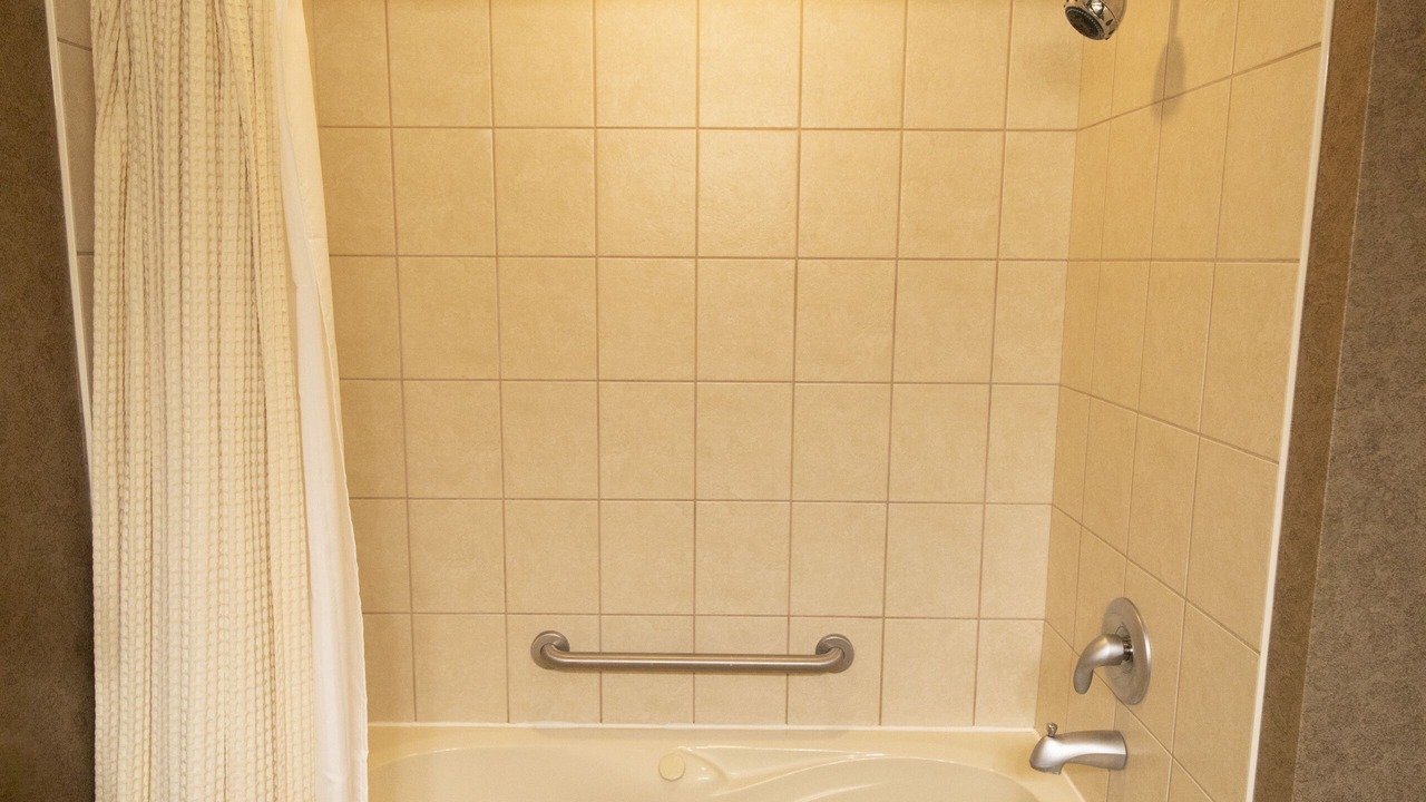 Photo of Bathroom in Gimli