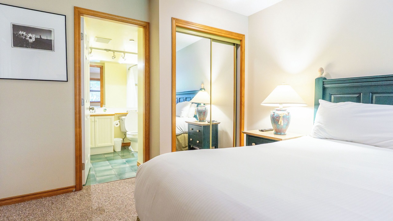 Photo of Bedroom in Upper Village