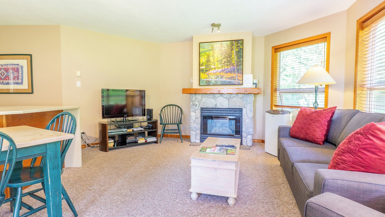 Photo of Livingroom in Upper Village