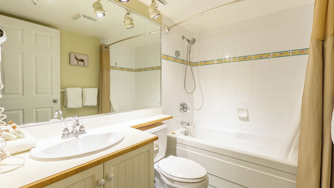 Photo of Bathroom in Upper Village