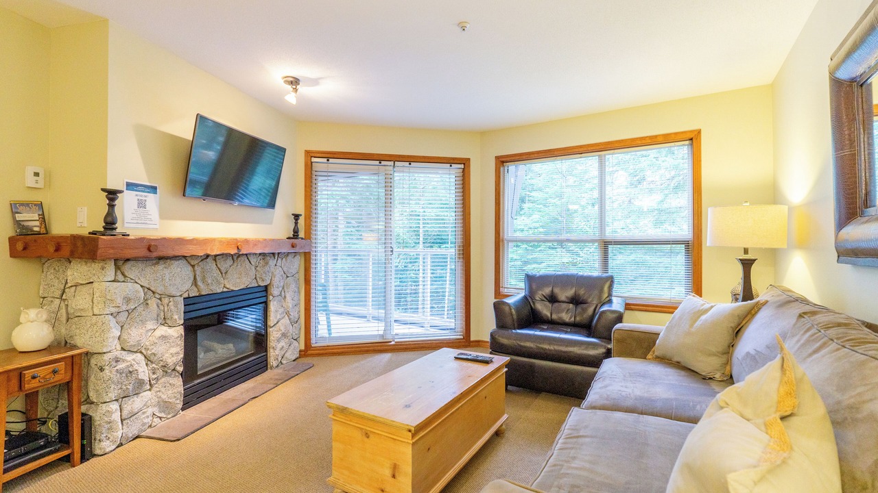 Photo of Livingroom in Upper Village
