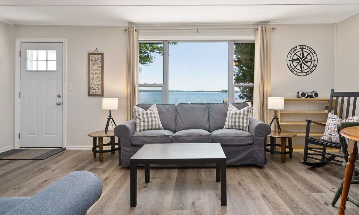 Photo of Livingroom in Milford