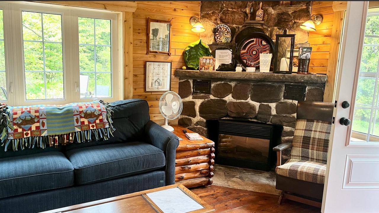 Photo of Livingroom in Lion's Head
