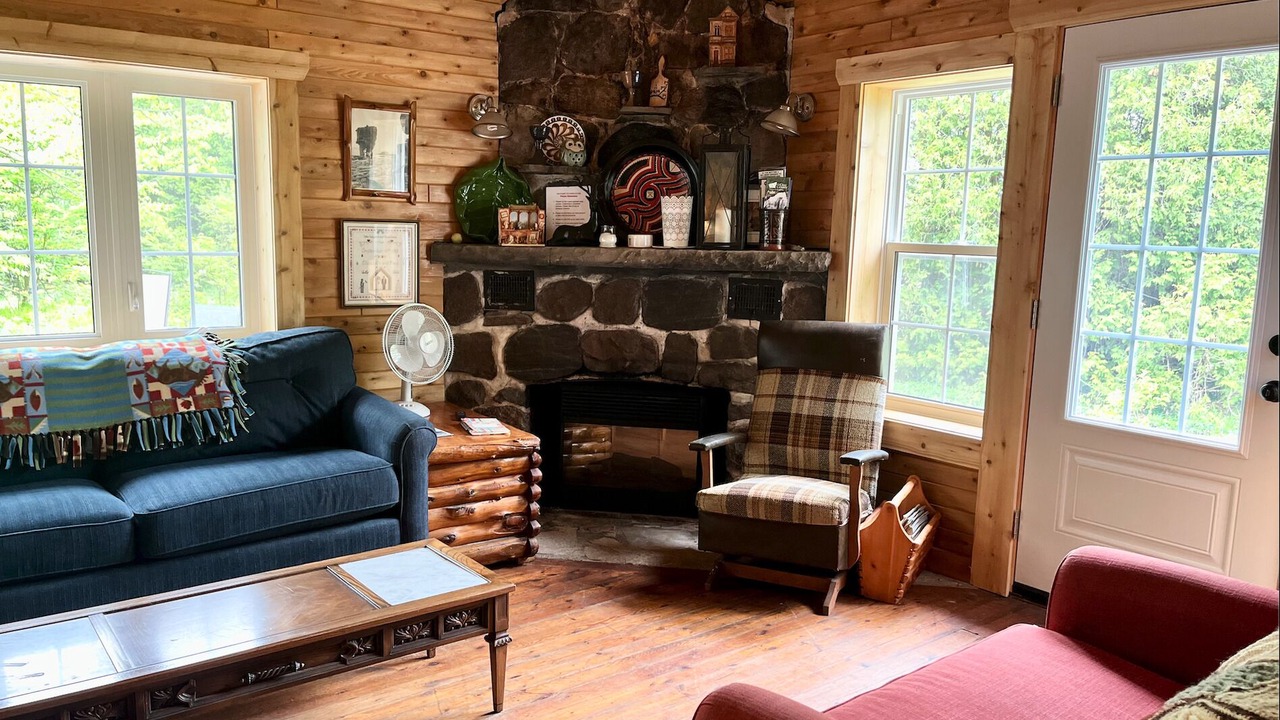 Photo of Livingroom in Lion's Head