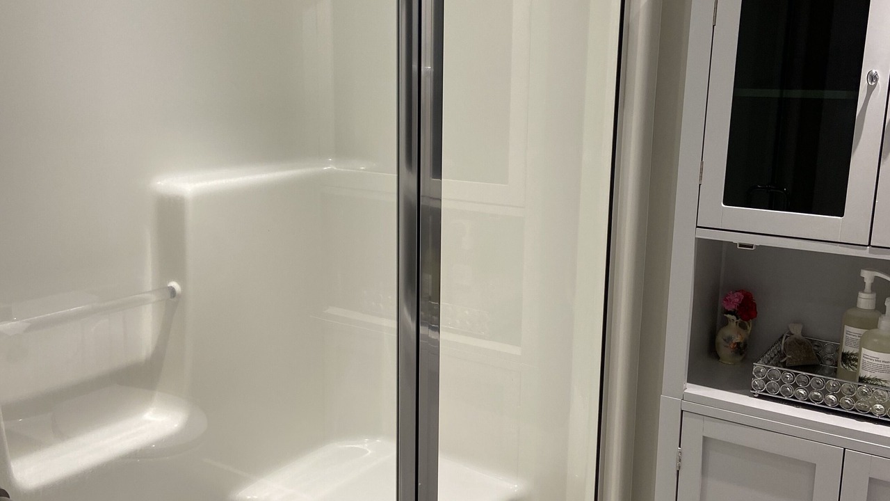 Photo of Bathroom in Otter Point