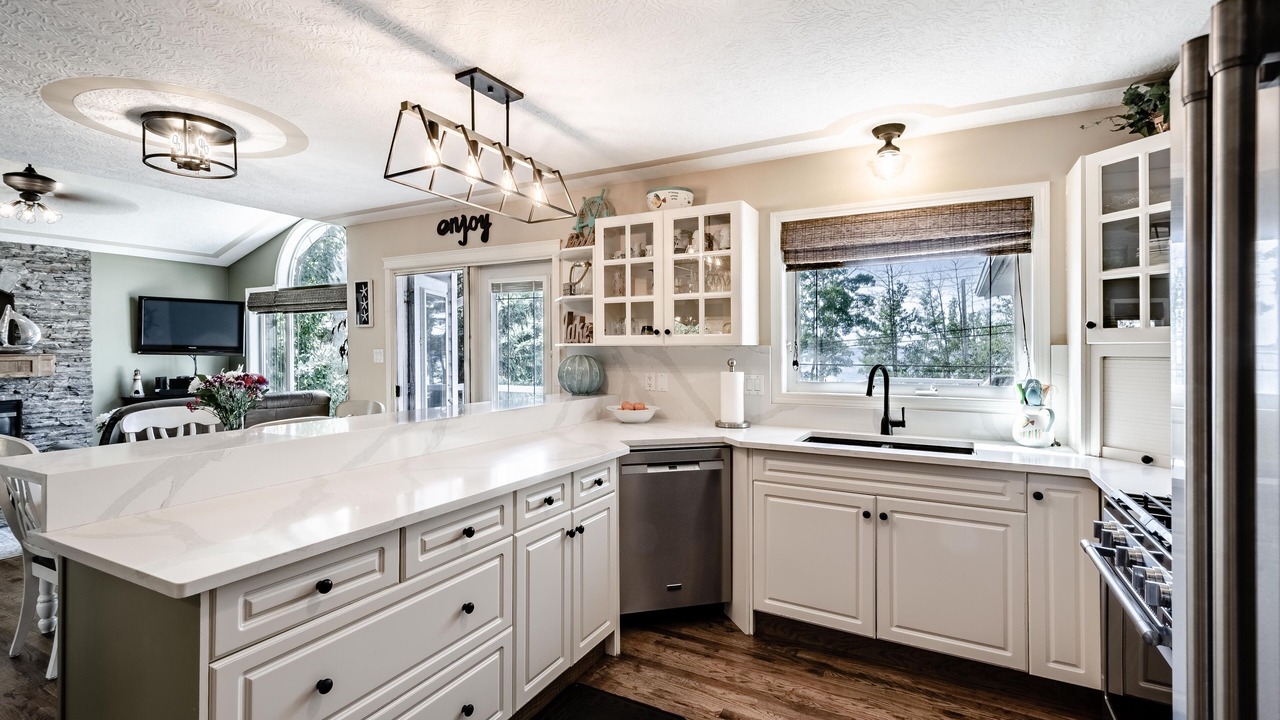 Photo of Kitchen in Sylvan Lake