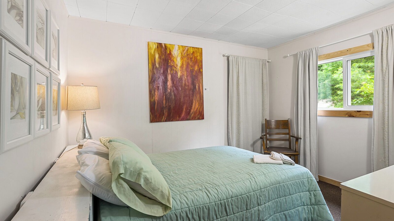 Photo of Bedroom in Harcourt