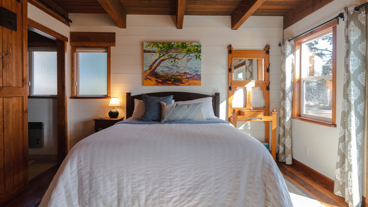 Photo of Bedroom in Central Okanagan
