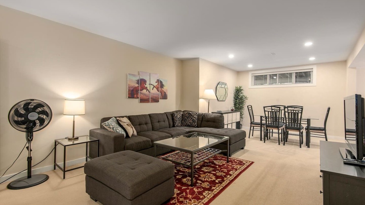 Photo of Livingroom in Hollyburn