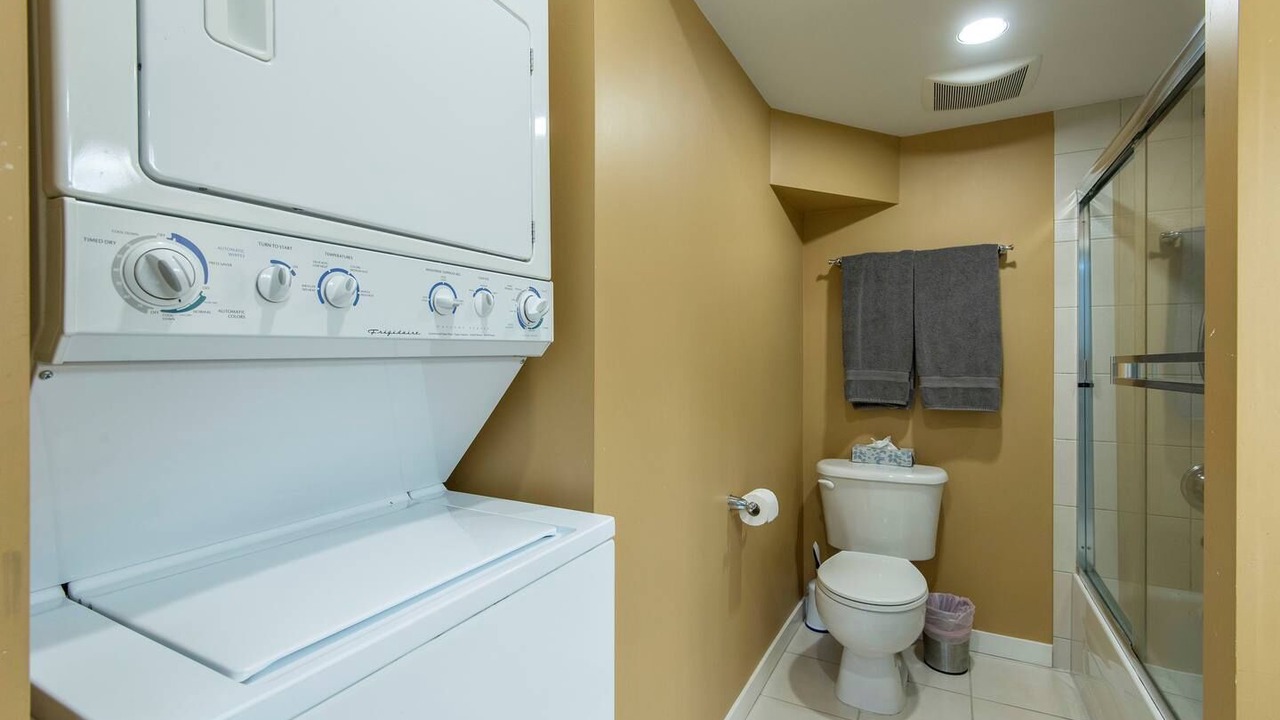 Photo of Bathroom in Hollyburn