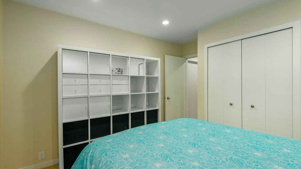 Photo of Bedroom in Hollyburn