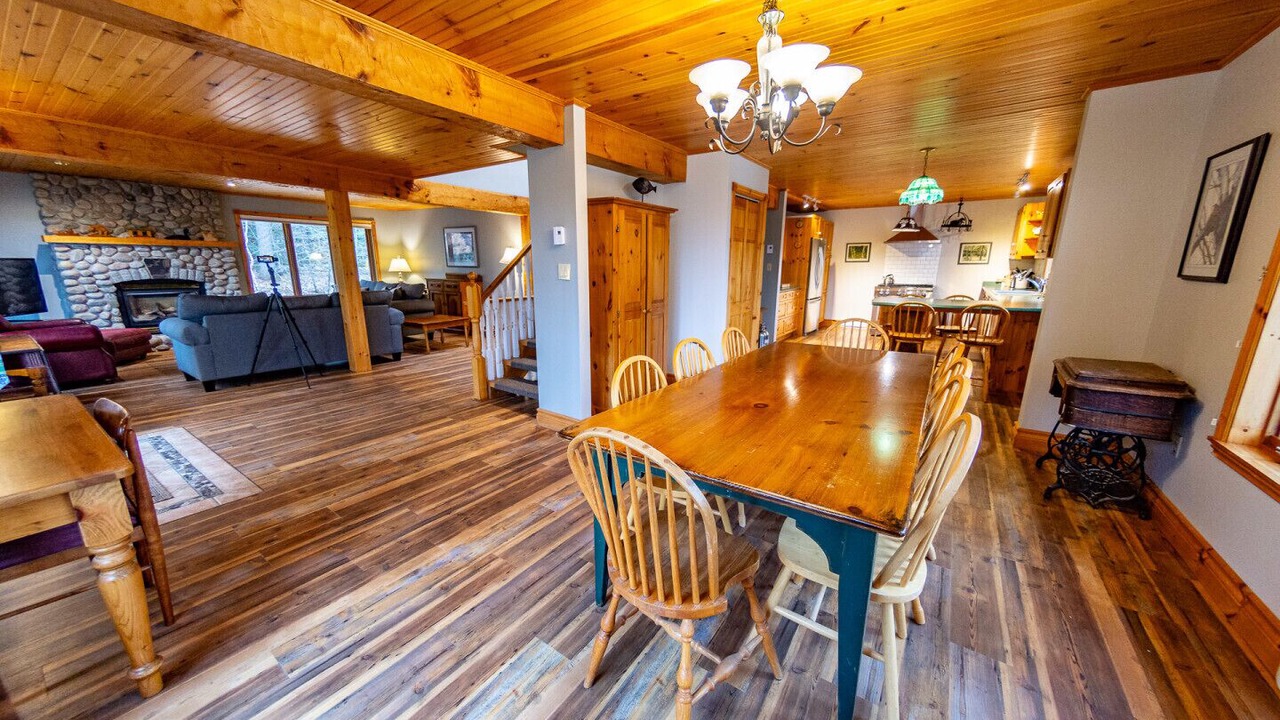 Photo of Bedroom in Algonquin Highlands