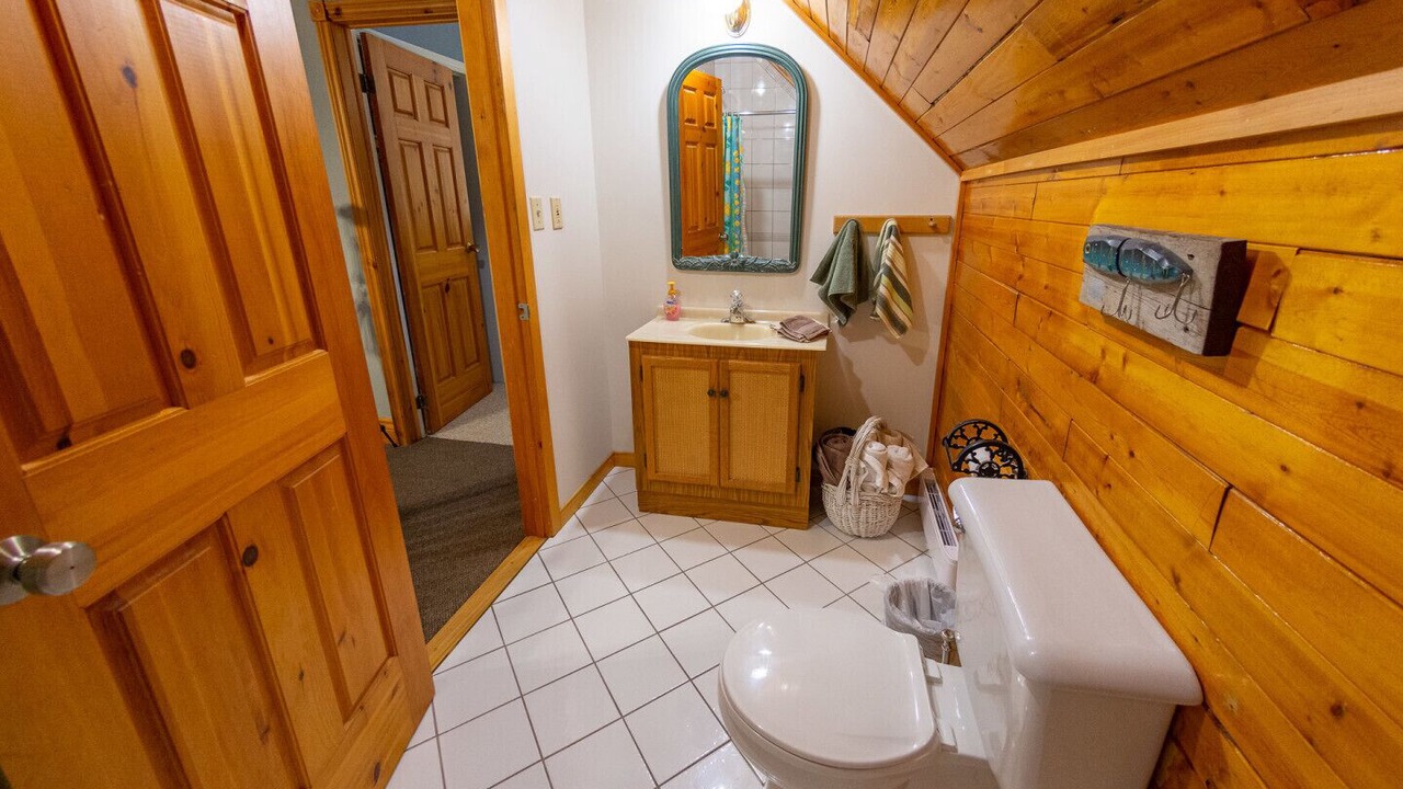 Photo of Bathroom in Algonquin Highlands