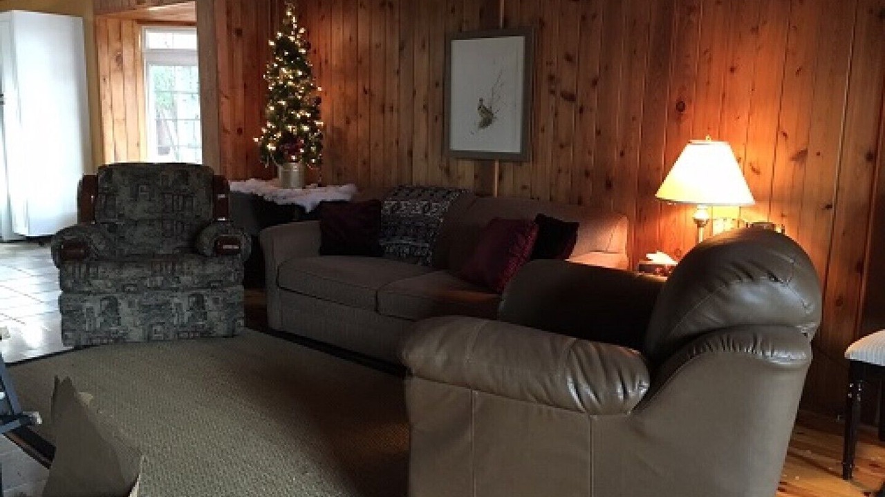 Photo of Livingroom in Fenelon Falls