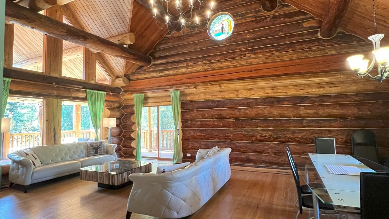 Photo of Livingroom in Sun Peaks