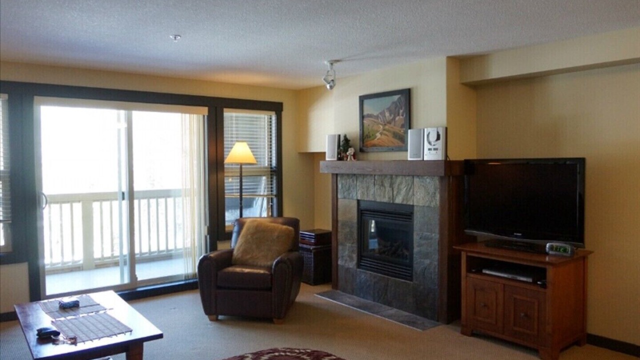 Photo of Livingroom in East Kootenay
