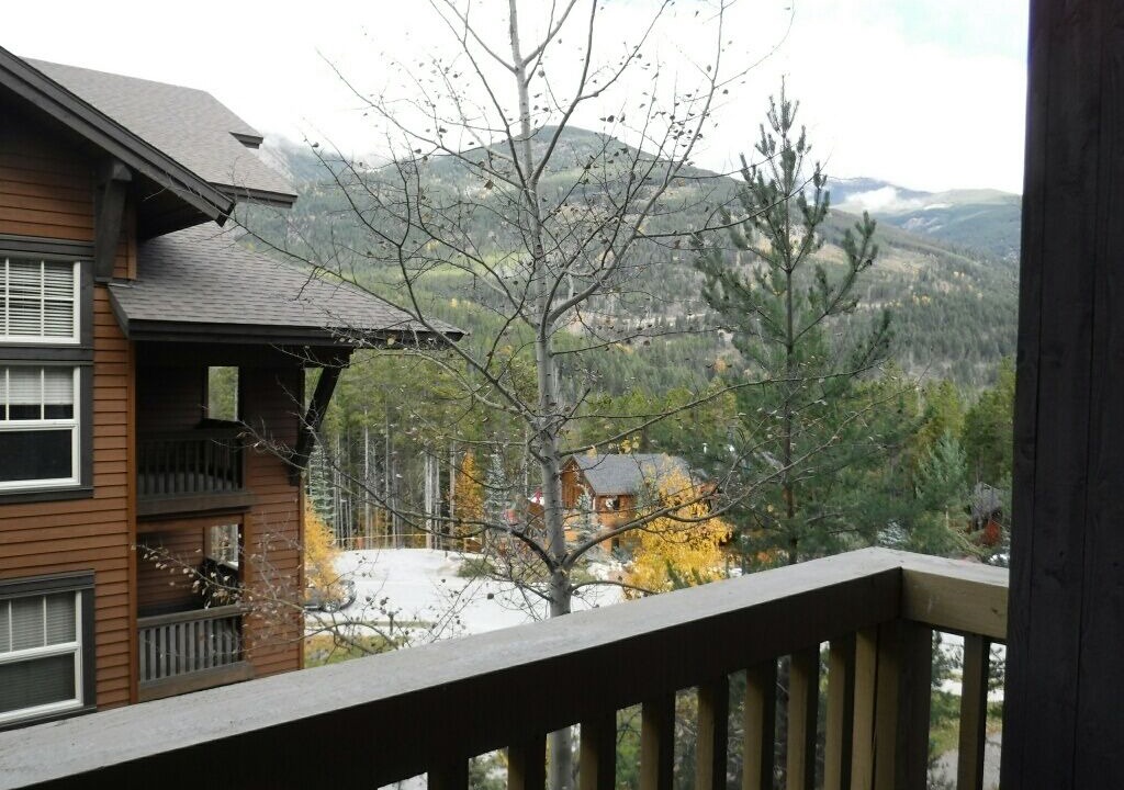 Photo of Patio Balcony in East Kootenay
