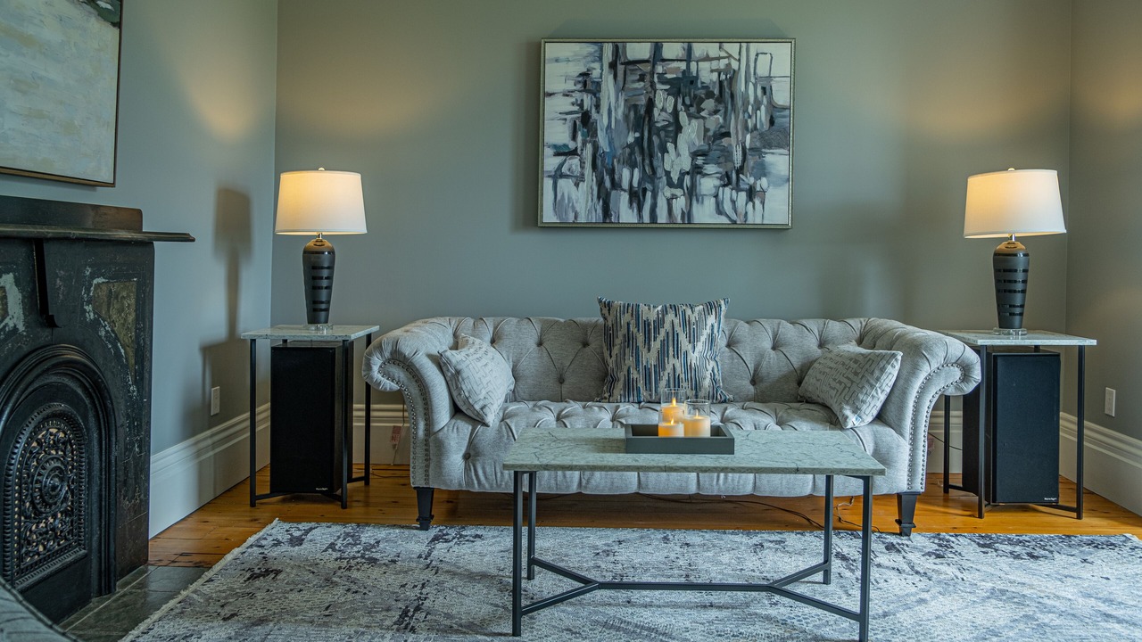 Photo of Livingroom in Fairview