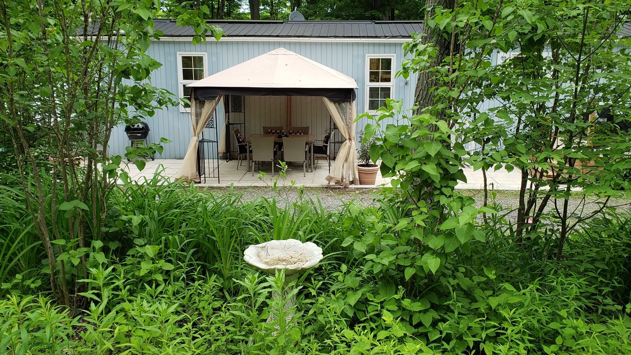 Photo of Patio Balcony in Central Frontenac