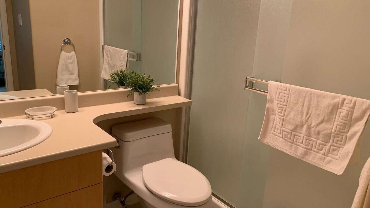 Photo of Bathroom in Okanagan-Similkameen