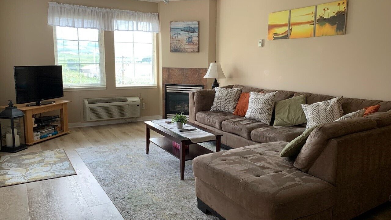 Photo of Livingroom in Okanagan-Similkameen
