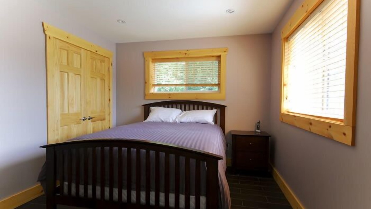 Photo of Bedroom in Les Collines-de-l'Outaouais Regional County Municipality