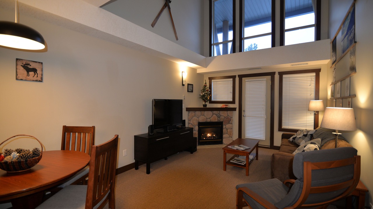 Photo of Livingroom in East Kootenay
