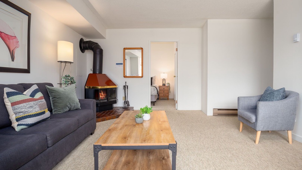 Photo of Livingroom in Whistler Village