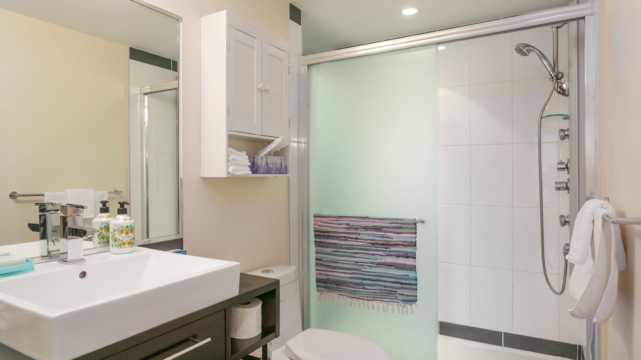 Photo of Bathroom in Crosstown